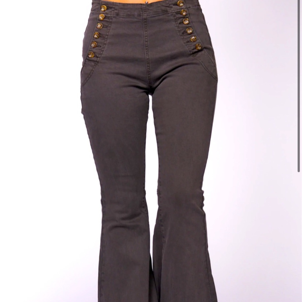 Nanamacs Always on the move flared pants